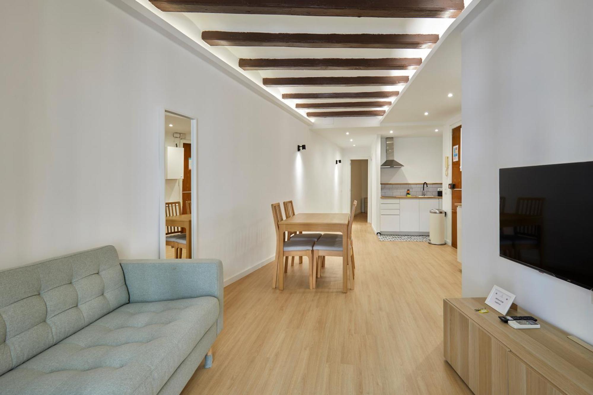 17 Nice Apartment Next To El Molino Барселона Екстериор снимка