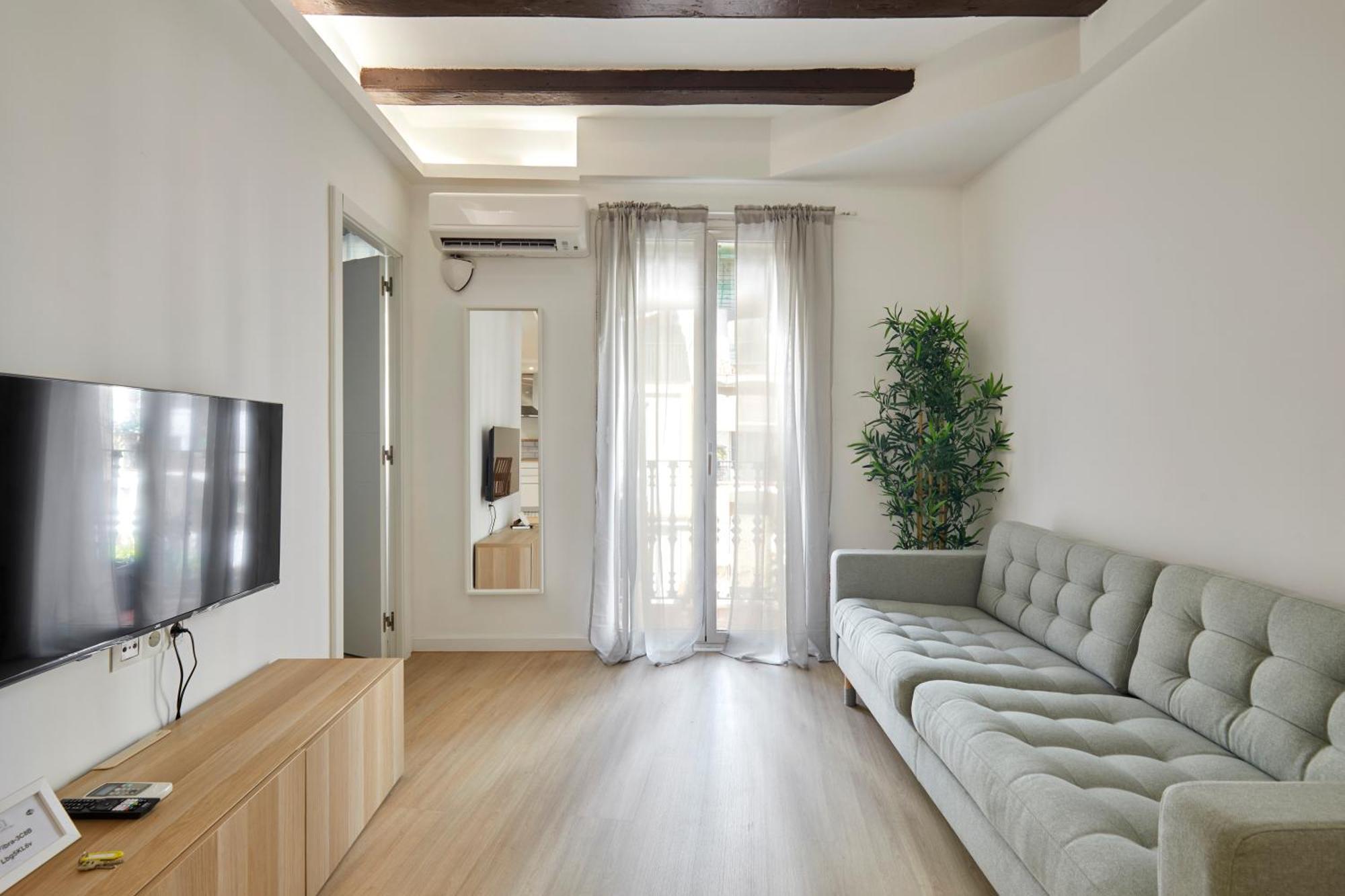 17 Nice Apartment Next To El Molino Барселона Екстериор снимка