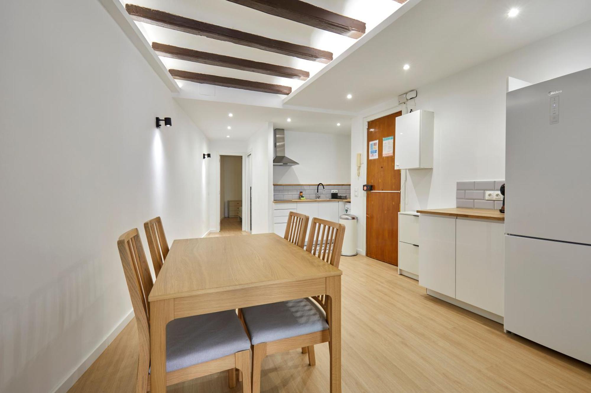 17 Nice Apartment Next To El Molino Барселона Екстериор снимка